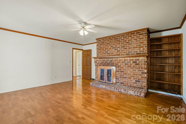 6 Crestwood Lane, Candler, NC 28715