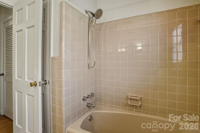 6 Crestwood Lane, Candler, NC 28715