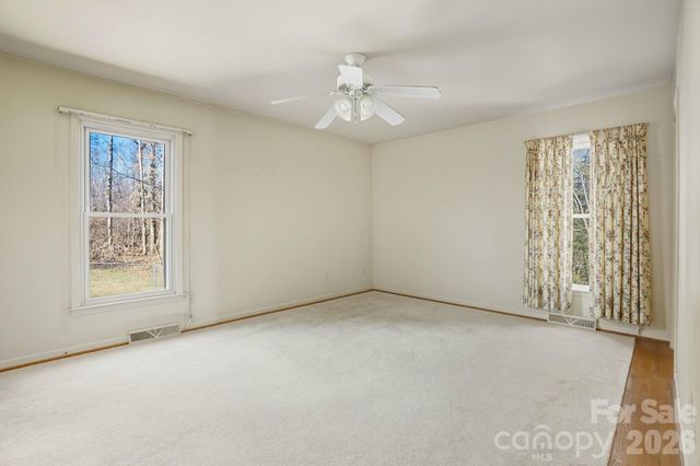 6 Crestwood Lane, Candler, NC 28715