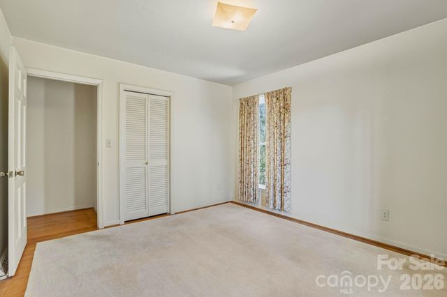 6 Crestwood Lane, Candler, NC 28715