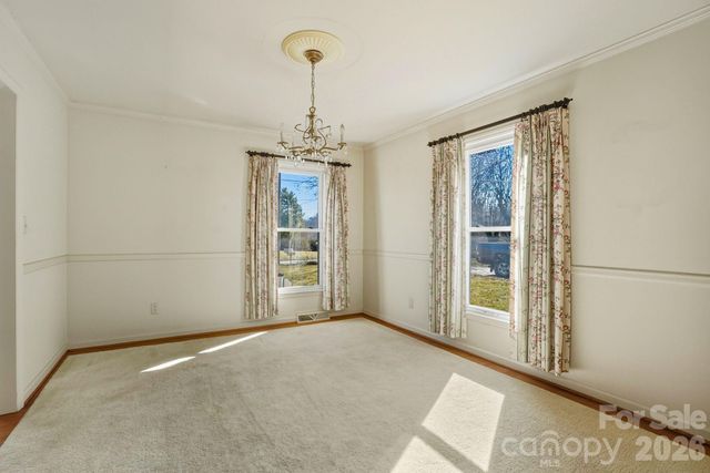 6 Crestwood Lane, Candler, NC 28715