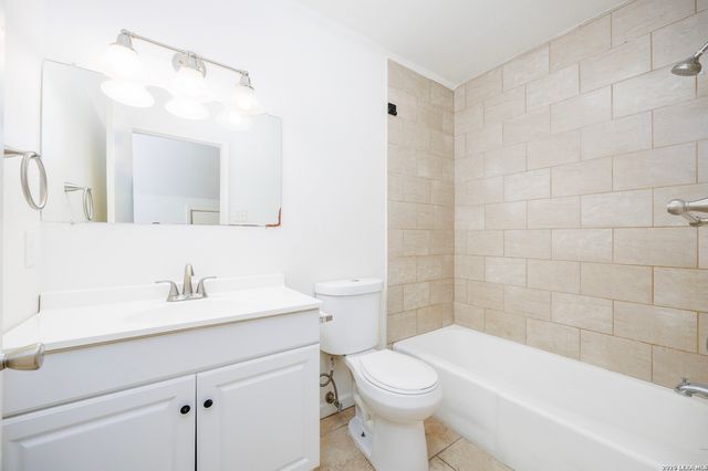 8007 LATIGO DR, San Antonio, TX 78227