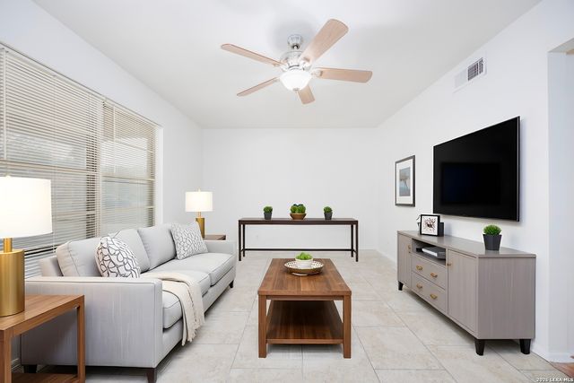 8007 LATIGO DR, San Antonio, TX 78227