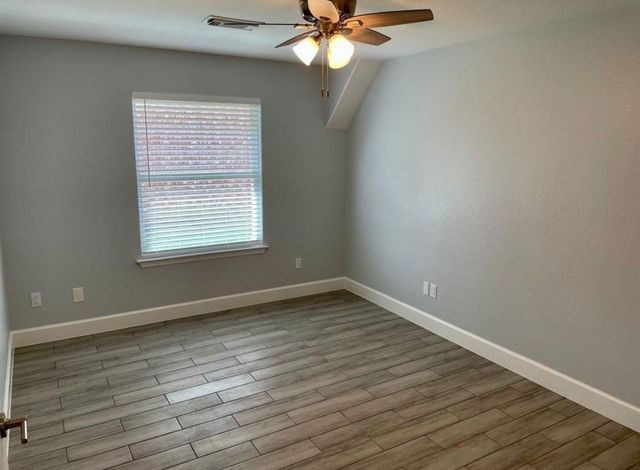 3116 Creek Bank Lane, Pearland, TX 77581