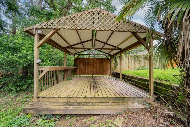 3008 Latonia, Longview, TX 75605