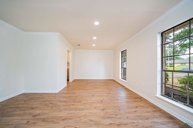 3008 Latonia, Longview, TX 75605