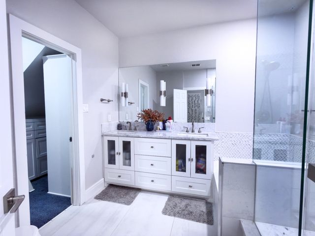 7906 Thorneywood Road, Plano, TX 75024
