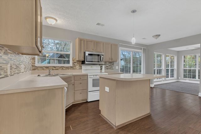 3629 Longhaven Xing, Antioch, TN 37013