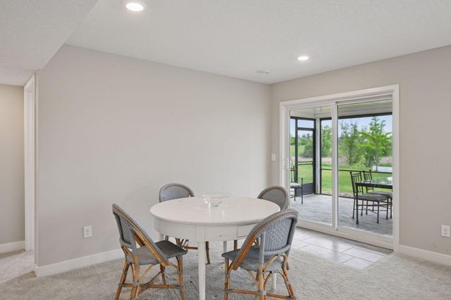 8999 Lakeside Drive, Victoria, MN 55386