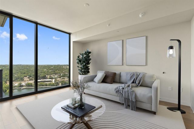 44 East Ave 2011, Austin, TX 78701