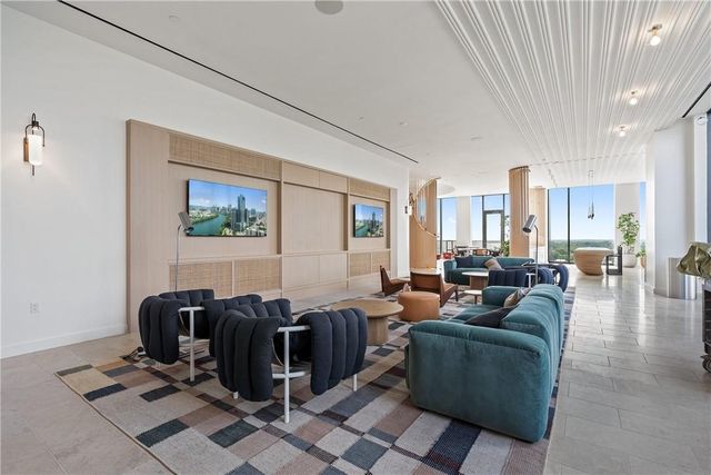 44 East Ave 2011, Austin, TX 78701