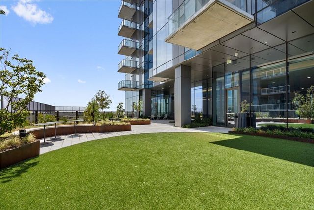 44 East Ave 2011, Austin, TX 78701