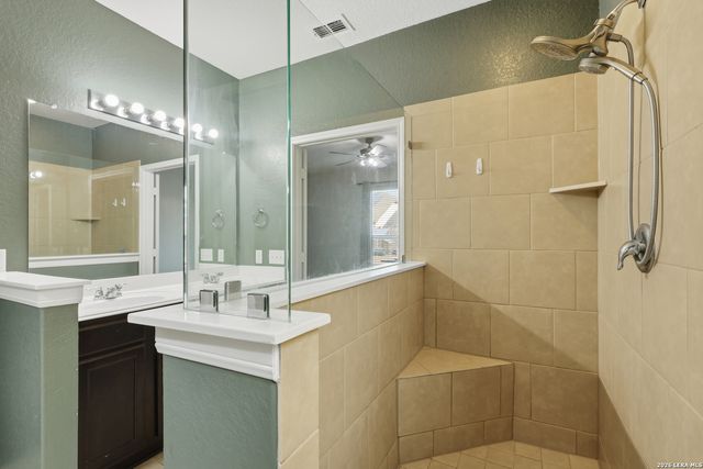 5639 Cielo Rnch, San Antonio, TX 78218