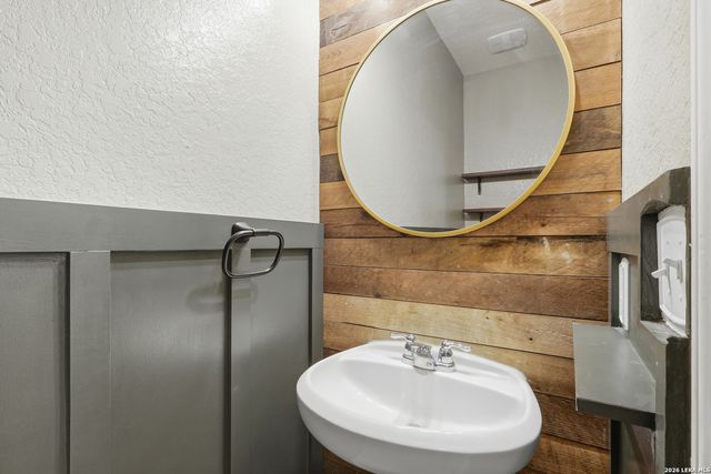 5639 Cielo Rnch, San Antonio, TX 78218