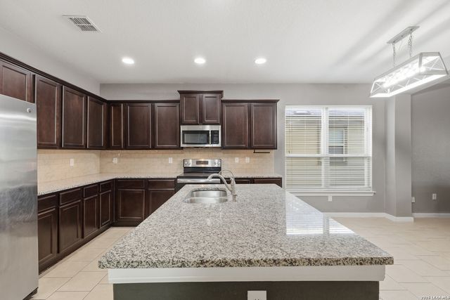 5639 Cielo Rnch, San Antonio, TX 78218