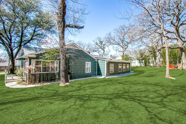 2012 N Locust Street, Denton, TX 76209