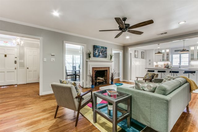 2012 N Locust Street, Denton, TX 76209