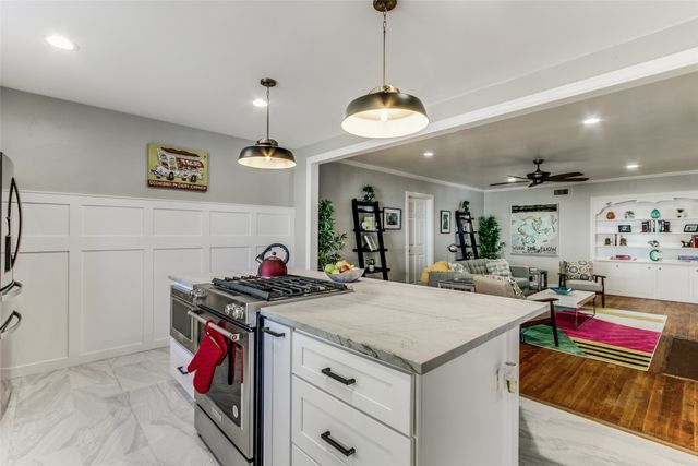 2012 N Locust Street, Denton, TX 76209