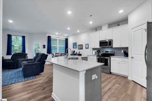 259 E Compass Way, Easley, SC 29640