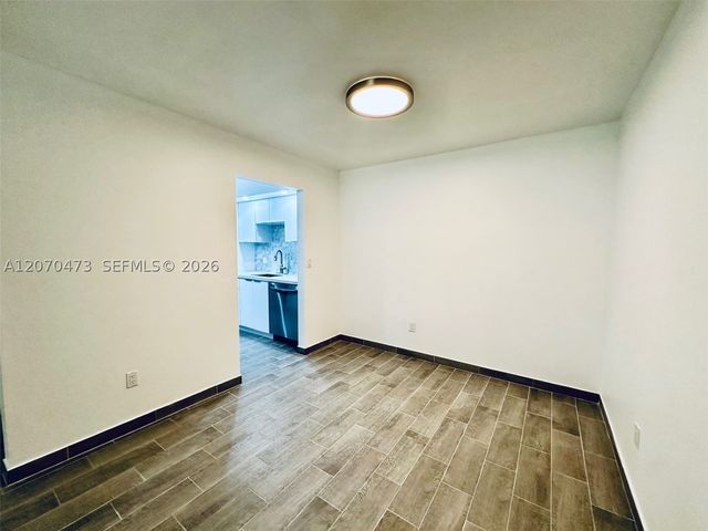 7915 SW 86th St 704, Miami, FL 33143