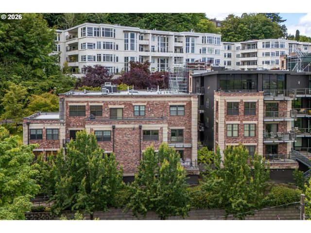 2430 Nw WESTOVER Rd 201, Portland, OR 97210