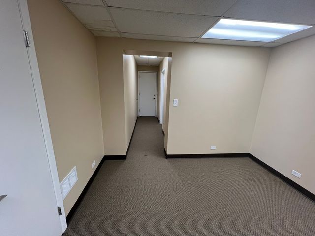 401 W Irving Park Road 1, Itasca, IL 60143