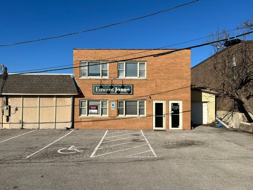 401 W Irving Park Road 1, Itasca, IL 60143