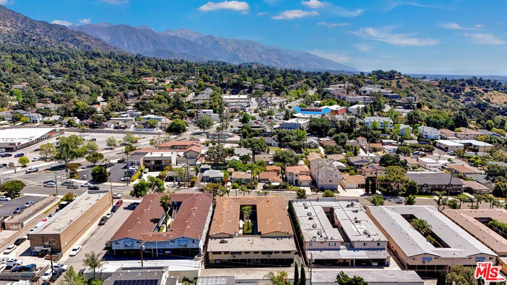 Image 10 of property listing at 4439 Ocean View Boulevard, Montrose, CA 91020