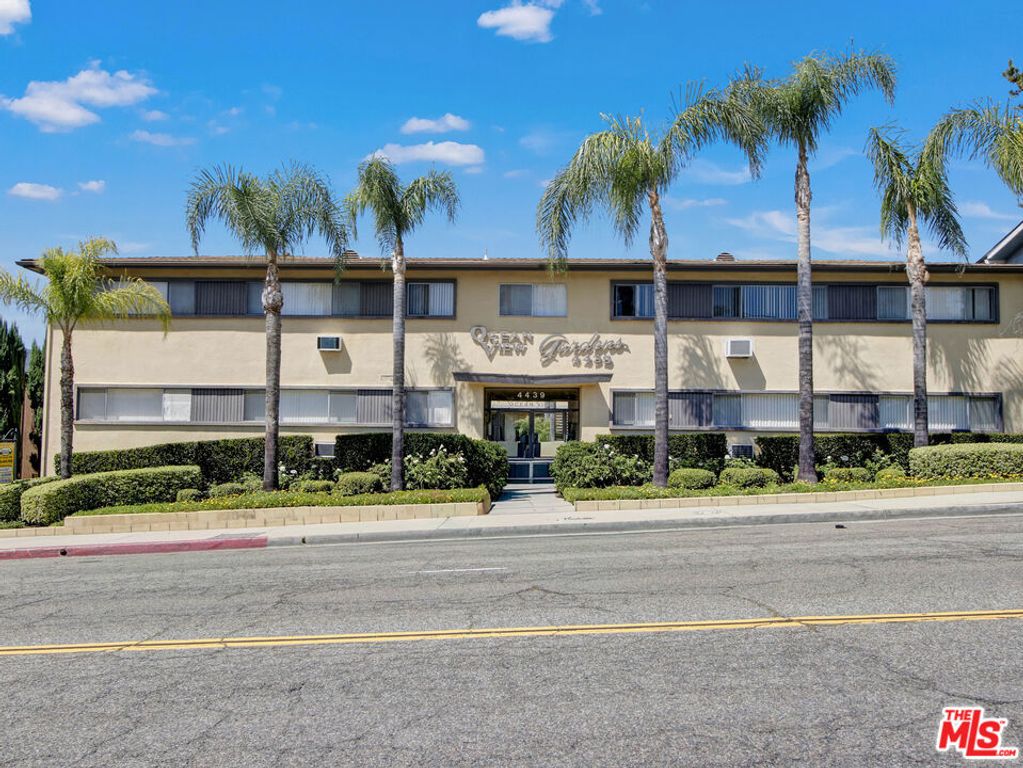 Image 9 of property listing at 4439 Ocean View Boulevard, Montrose, CA 91020