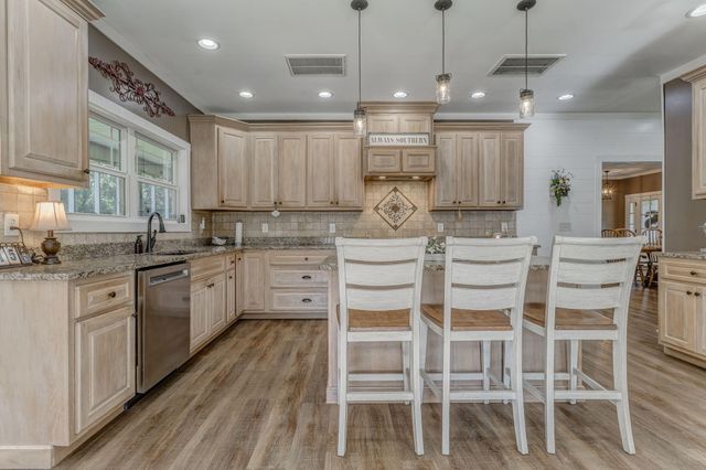 1080 Estate Drive, Dalton, GA 30720