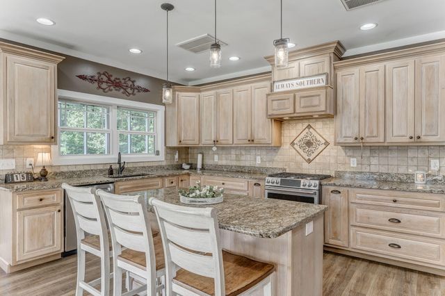 1080 Estate Drive, Dalton, GA 30720