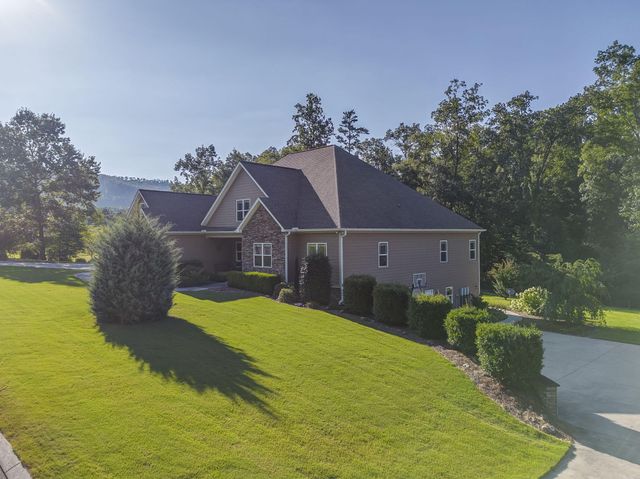 1080 Estate Drive, Dalton, GA 30720