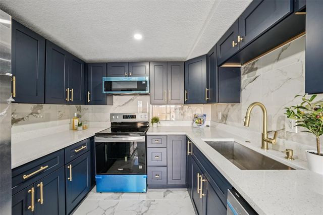 6832 16TH WAY S, St Petersburg, FL 33712