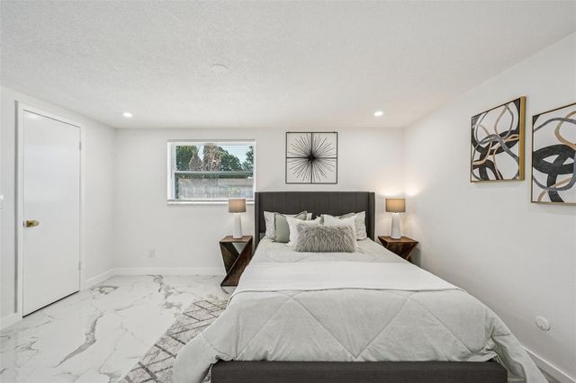 6832 16TH WAY S, St Petersburg, FL 33712