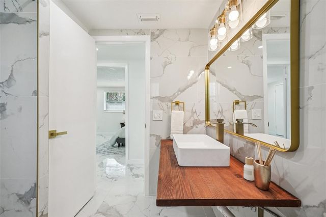 6832 16TH WAY S, St Petersburg, FL 33712