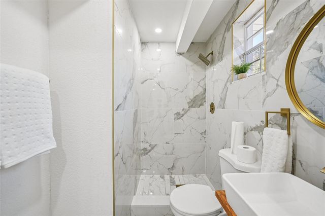 6832 16TH WAY S, St Petersburg, FL 33712