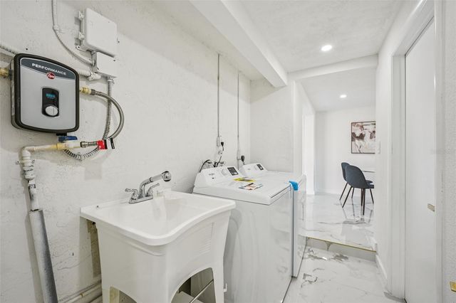 6832 16TH WAY S, St Petersburg, FL 33712