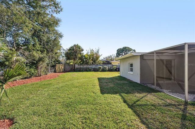 6832 16TH WAY S, St Petersburg, FL 33712