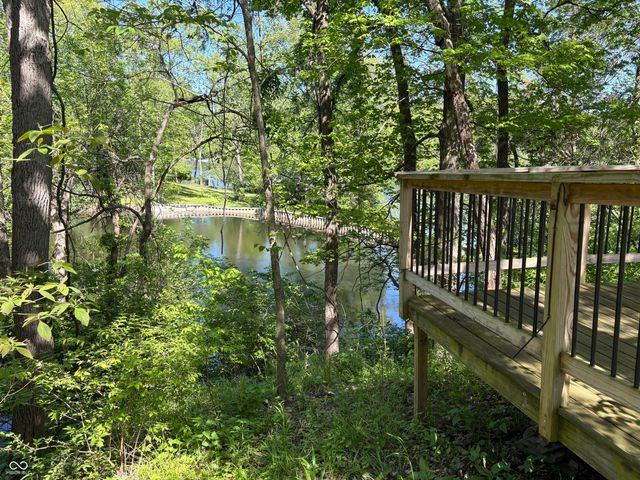 8 Mill Springs, Coatesville, IN 46121