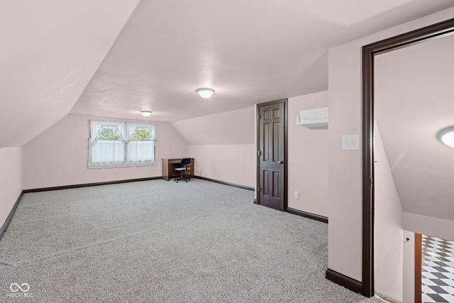 8 Mill Springs, Coatesville, IN 46121