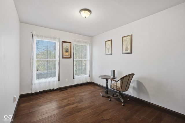 8 Mill Springs, Coatesville, IN 46121