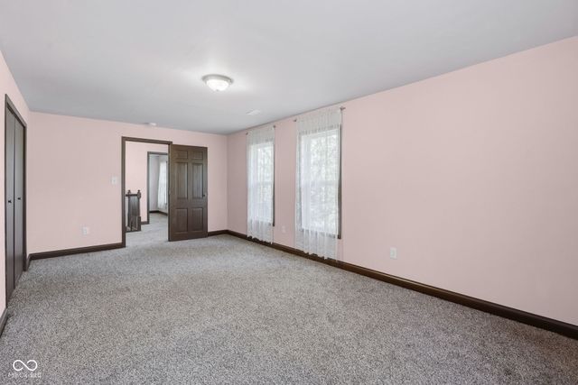 8 Mill Springs, Coatesville, IN 46121