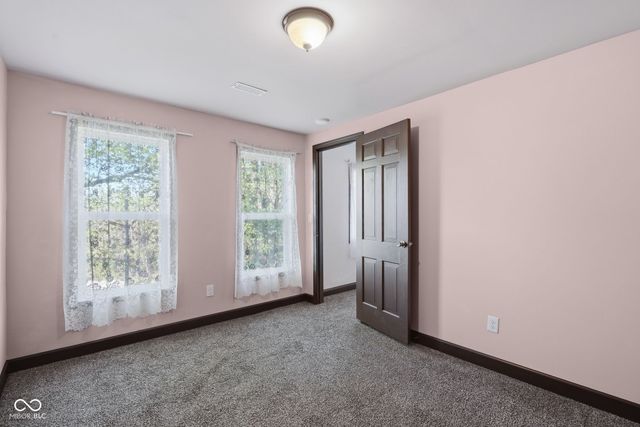 8 Mill Springs, Coatesville, IN 46121