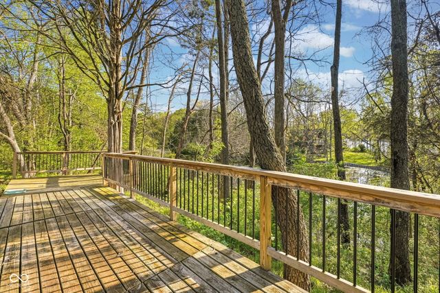 8 Mill Springs, Coatesville, IN 46121