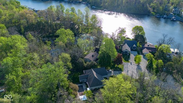 8 Mill Springs, Coatesville, IN 46121