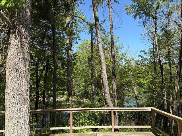 8 Mill Springs, Coatesville, IN 46121