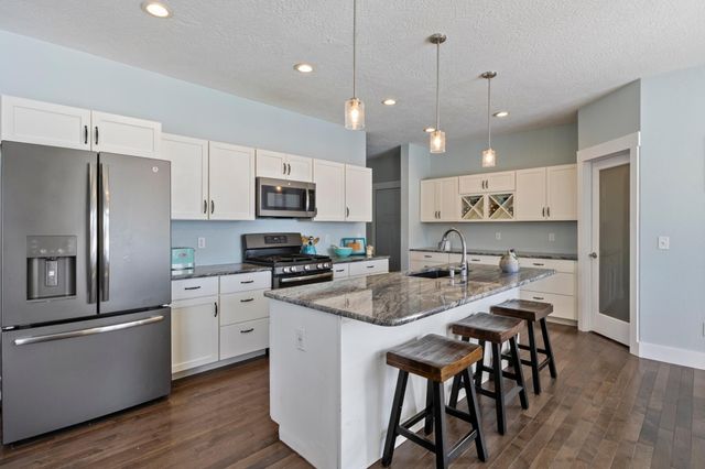 108 South Brook Way, Mankato, MN 56001