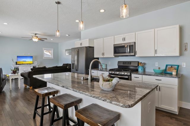 108 South Brook Way, Mankato, MN 56001