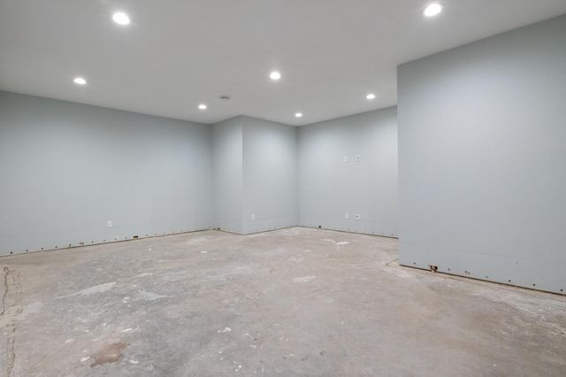 108 South Brook Way, Mankato, MN 56001