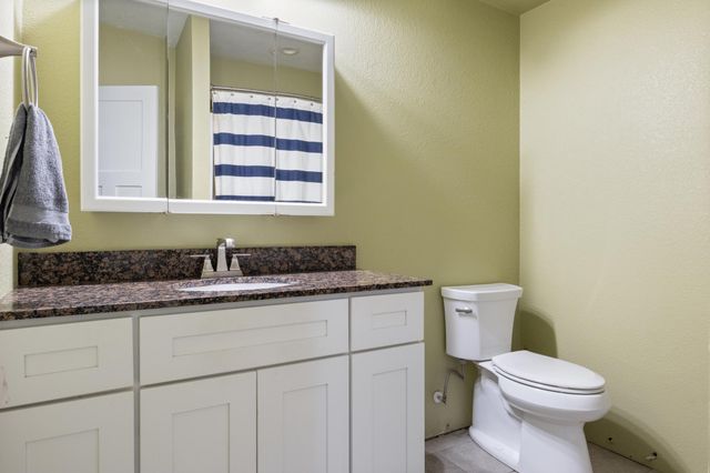 108 South Brook Way, Mankato, MN 56001